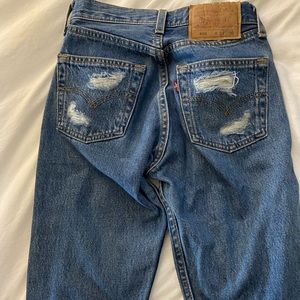 Authentic Levi 501’s! Very form fitting and hugs just right! Rarely worn.